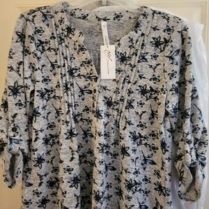 Collection B Heather Gray Floral Top